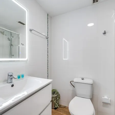 Lxr Estudio Benalbeach Apartment